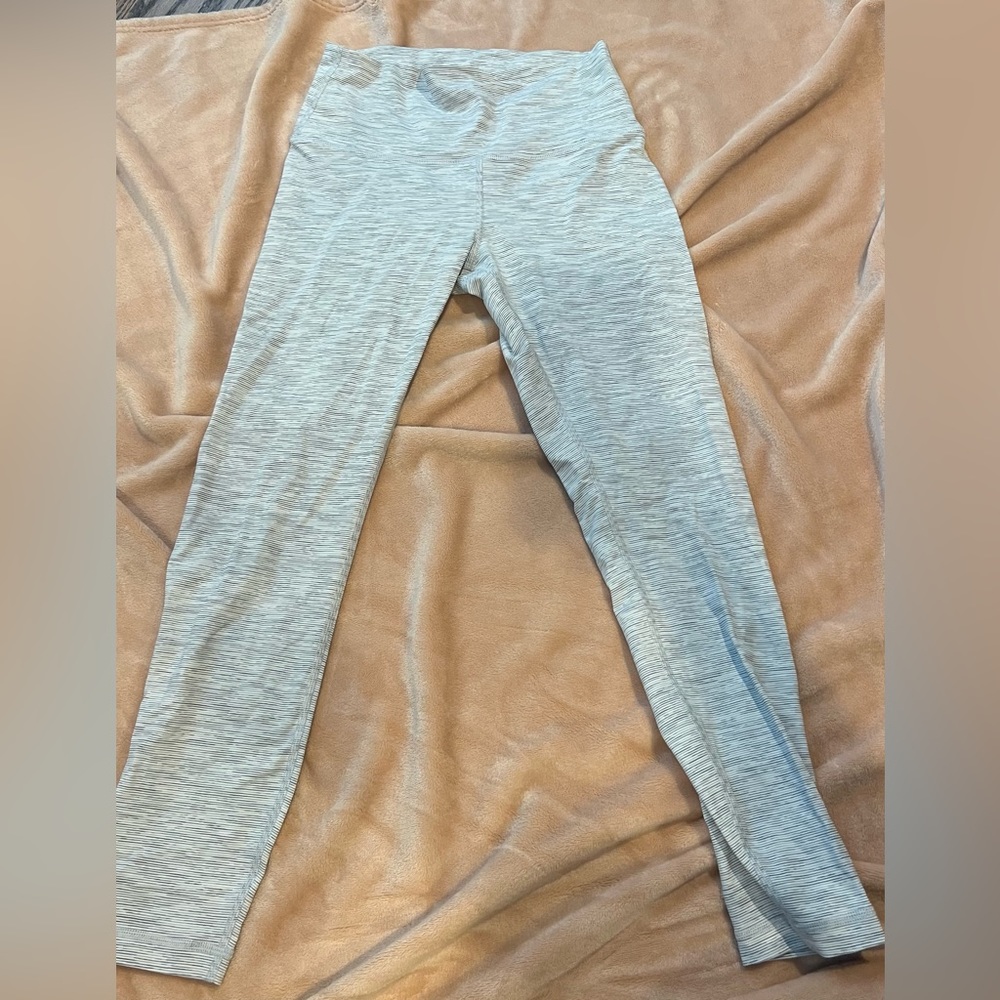 Lulu lemon wunder under leggings size 8